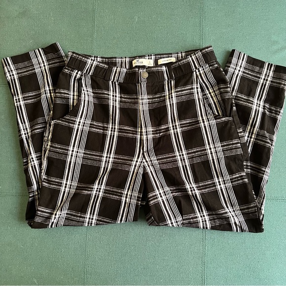 Hollister Pants - Hollister plaid pants